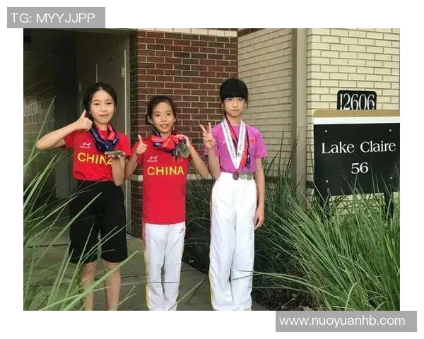 足球小胖胖的成长之路与梦想追逐的精彩故事